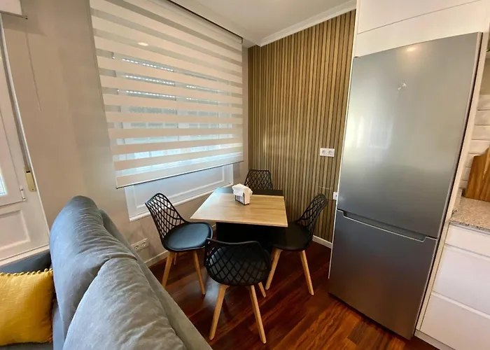 Daire O Pisino De Isa Noia